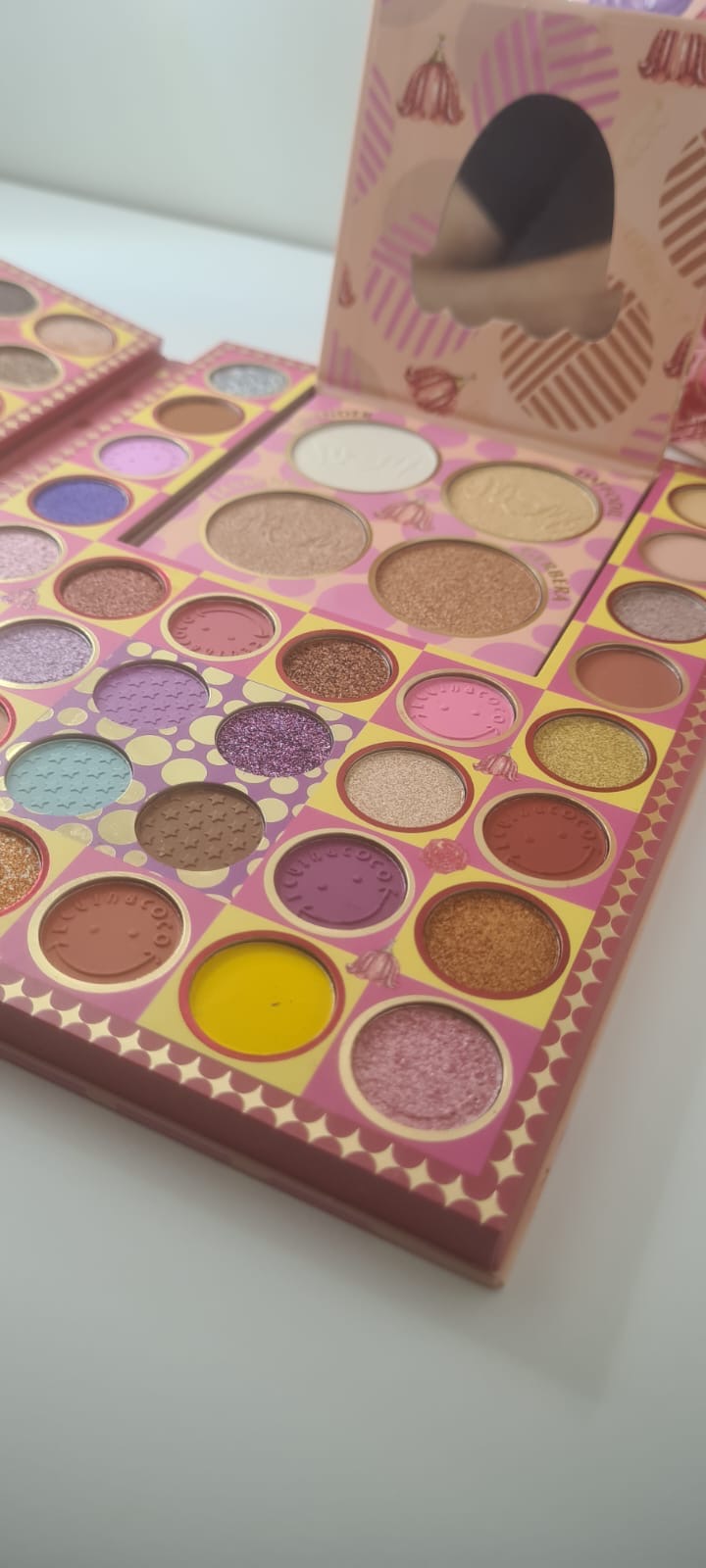 84 Color Eyeshadow Palette